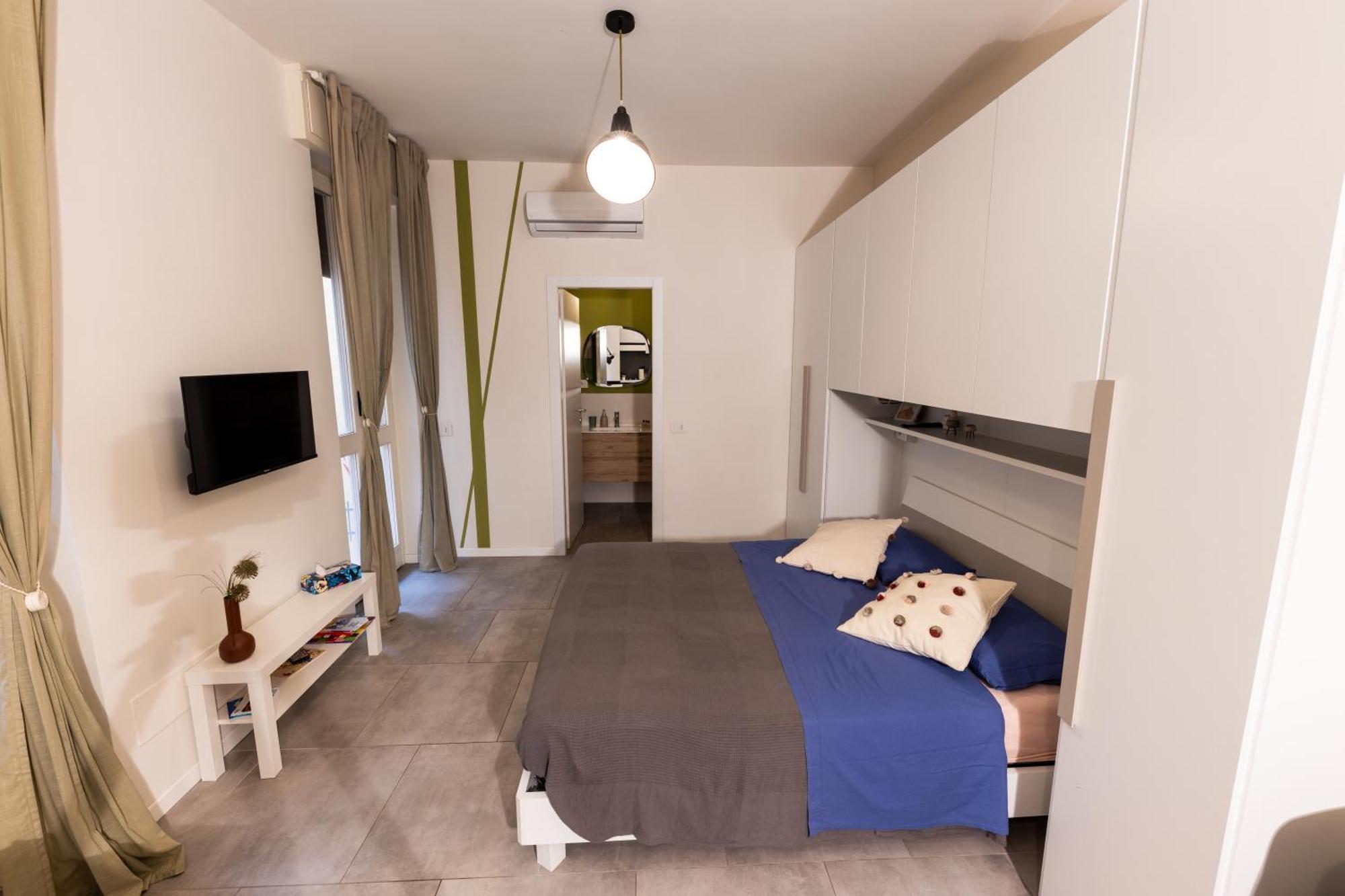 Violetta Di Apartment *